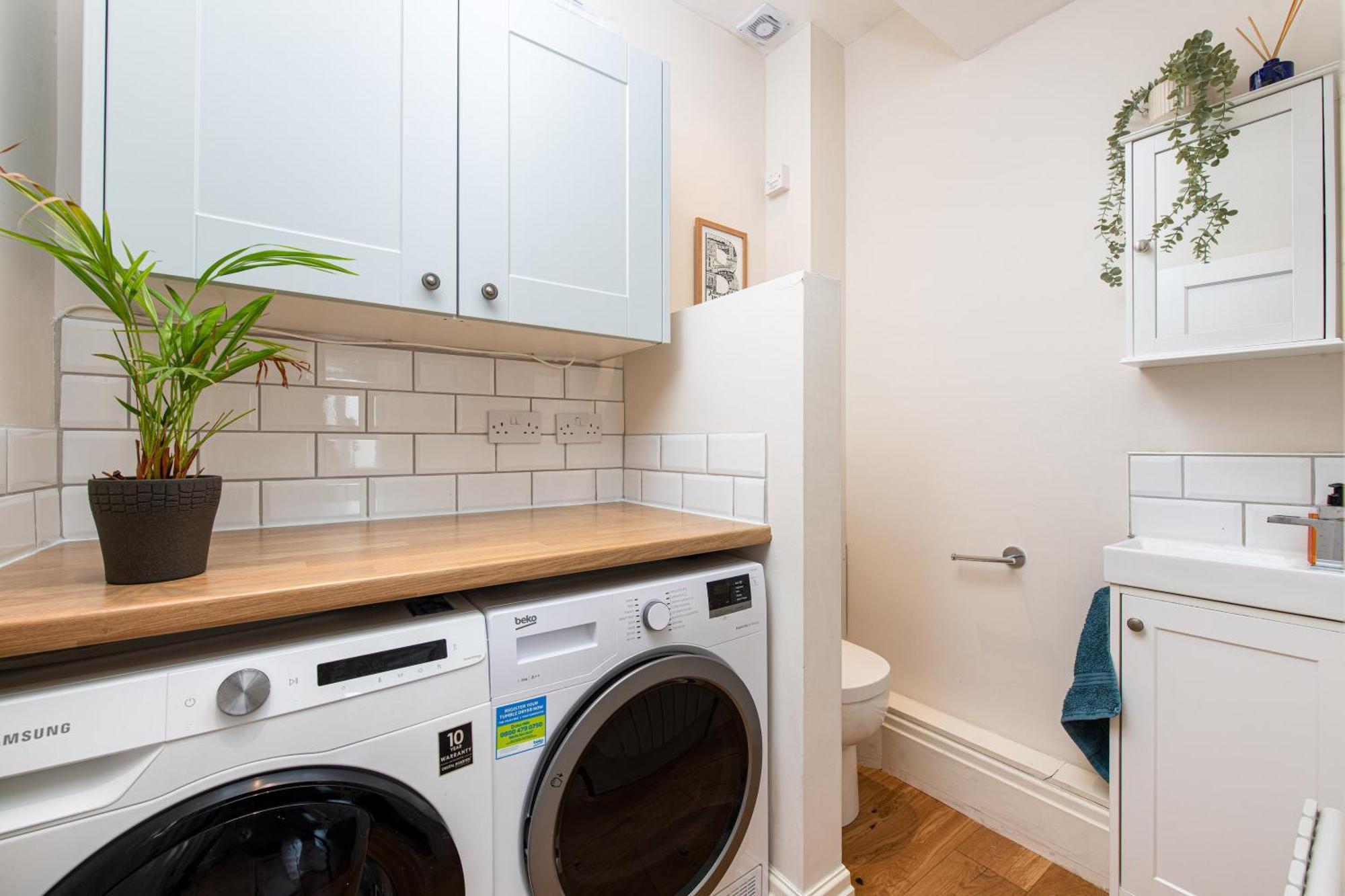 Charming Family Home With Stoves, Garden & Parking Bristol Bagian luar foto