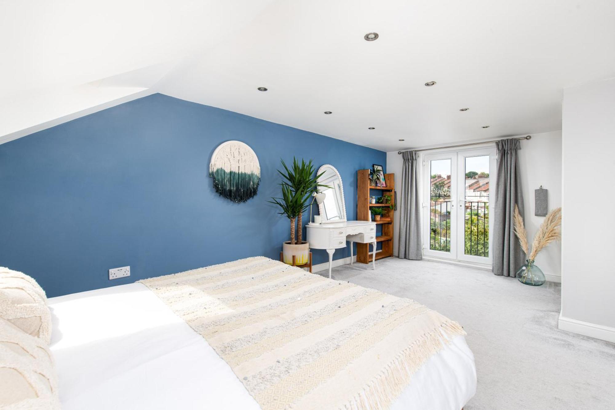 Charming Family Home With Stoves, Garden & Parking Bristol Bagian luar foto